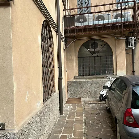 L'affaire Du Collier Bergamo