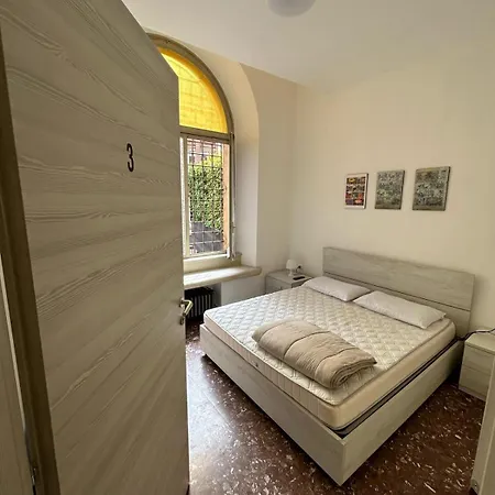 L'affaire Du Collier * Bergamo