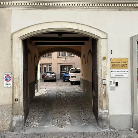 L'affaire Du Collier