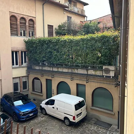 L'affaire Du Collier * Bergamo