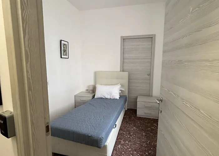 L'affaire Du Collier * Bérgamo