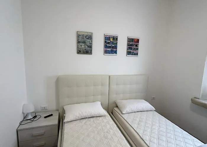 Gasthuis L'affaire Du Collier *