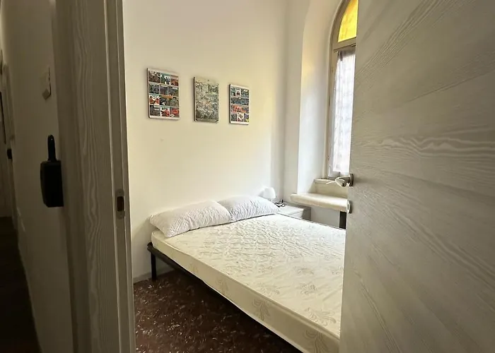 L'affaire Du Collier Pensión Bérgamo