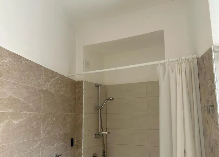 Gasthuis L'affaire Du Collier Bergamo